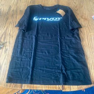 Pivot Bicycles T-Shirt
